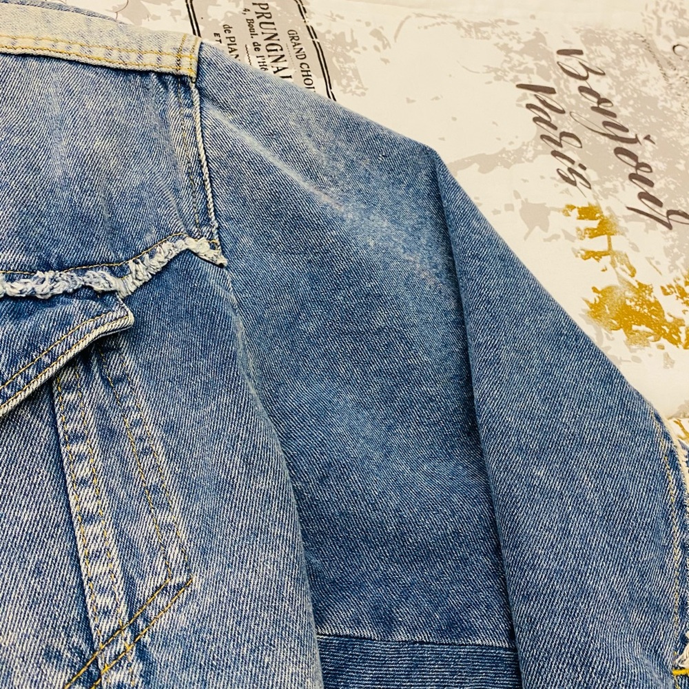 Denim jacket - Picture 4 of 11